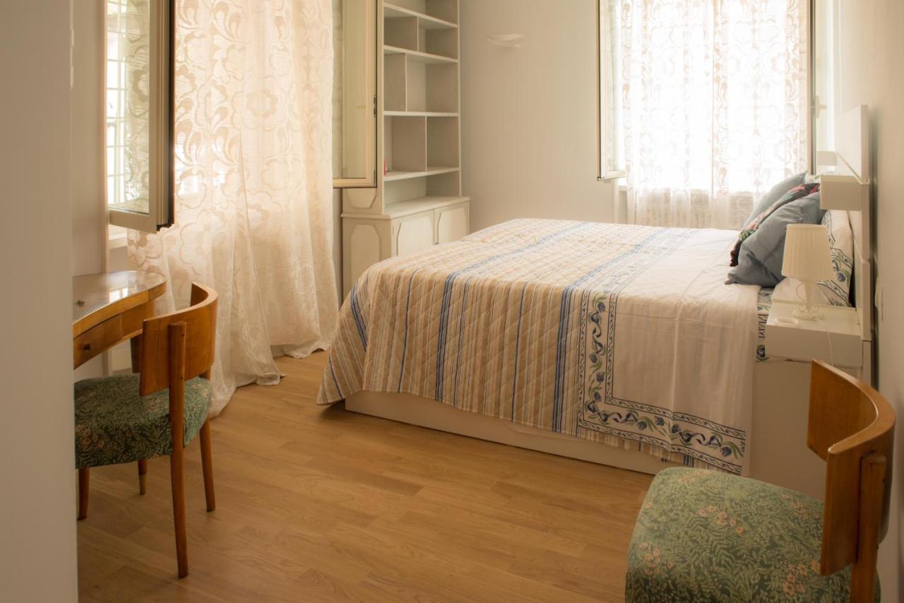 Brezza Marina Apartment โรม ภายนอก รูปภาพ