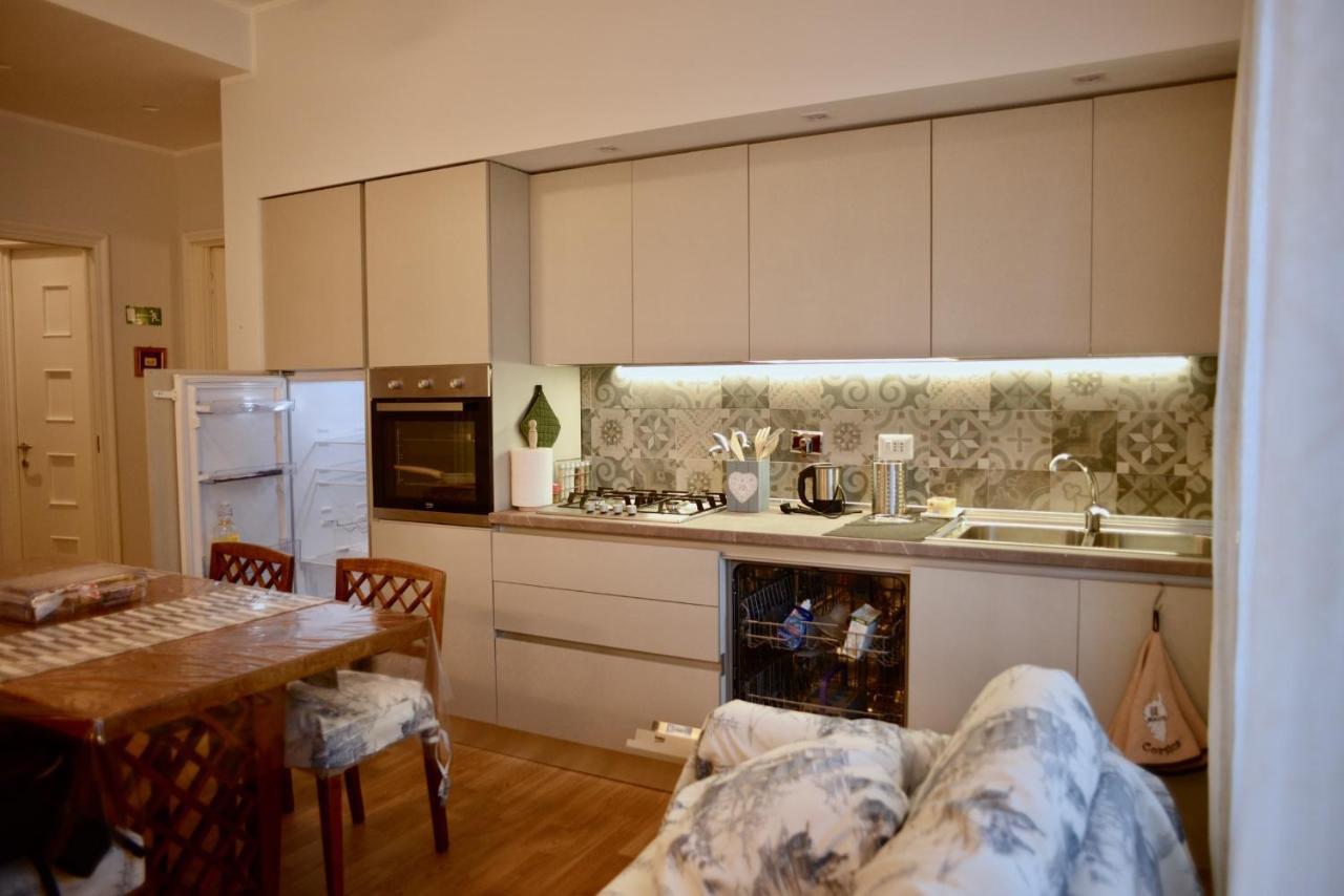 Brezza Marina Apartment โรม ภายนอก รูปภาพ
