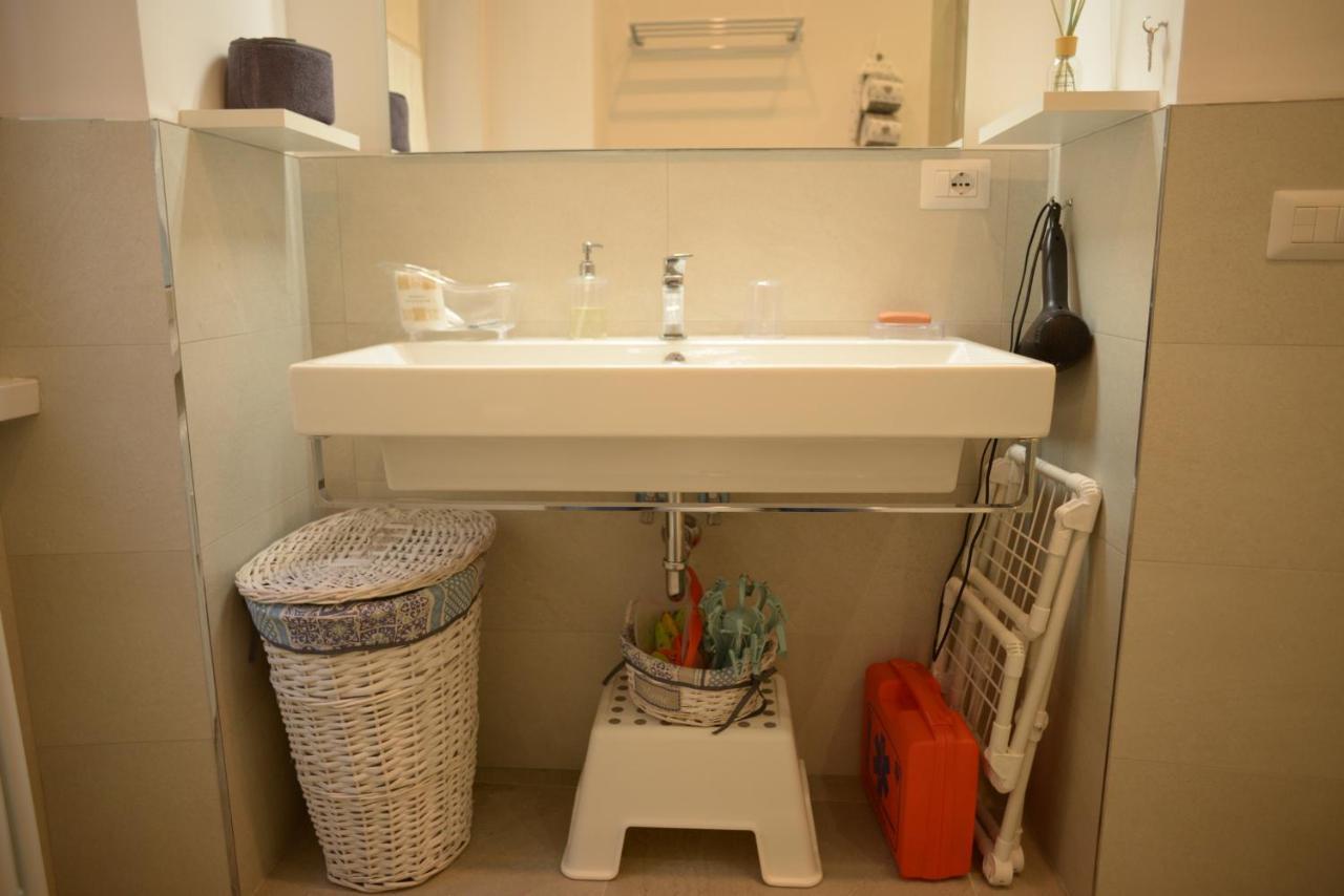 Brezza Marina Apartment โรม ภายนอก รูปภาพ