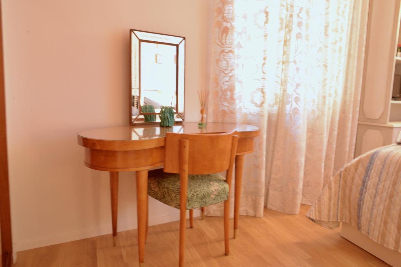 Brezza Marina Apartment โรม ภายนอก รูปภาพ