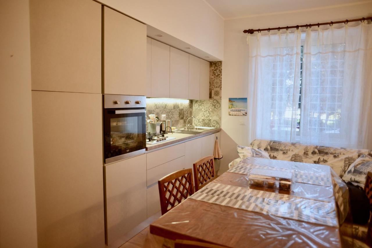 Brezza Marina Apartment โรม ภายนอก รูปภาพ